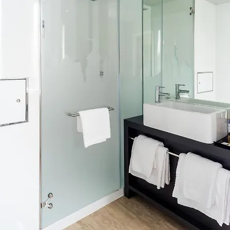 Hotell Star Airport 3*