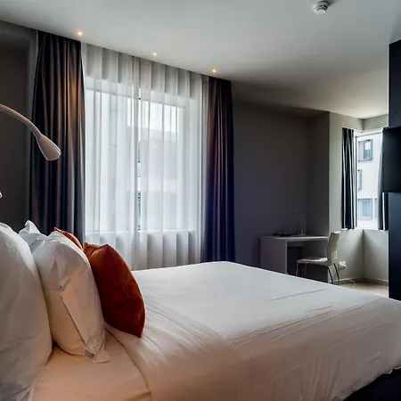 スター エアポート