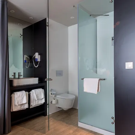 ホテル スター エアポート リスボン