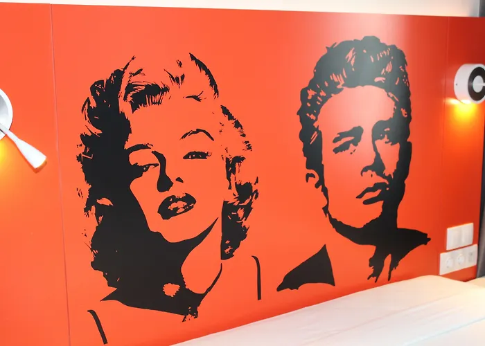 Hotel Star Airport 3*