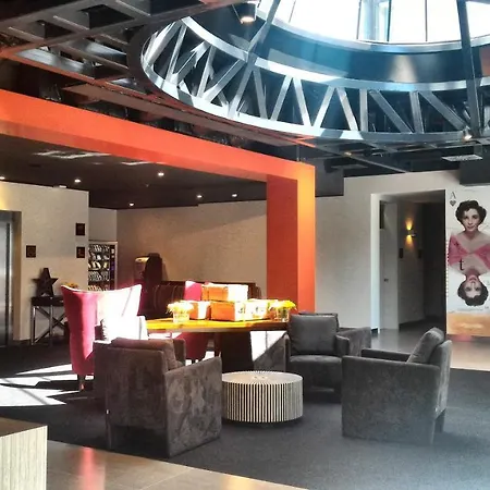 Hotel Star Airport 3*